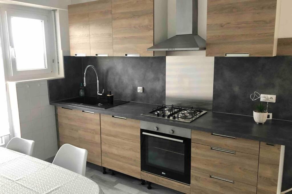 Tres Bel Appartement F4 Proche Gare Riedisheim Exterior photo